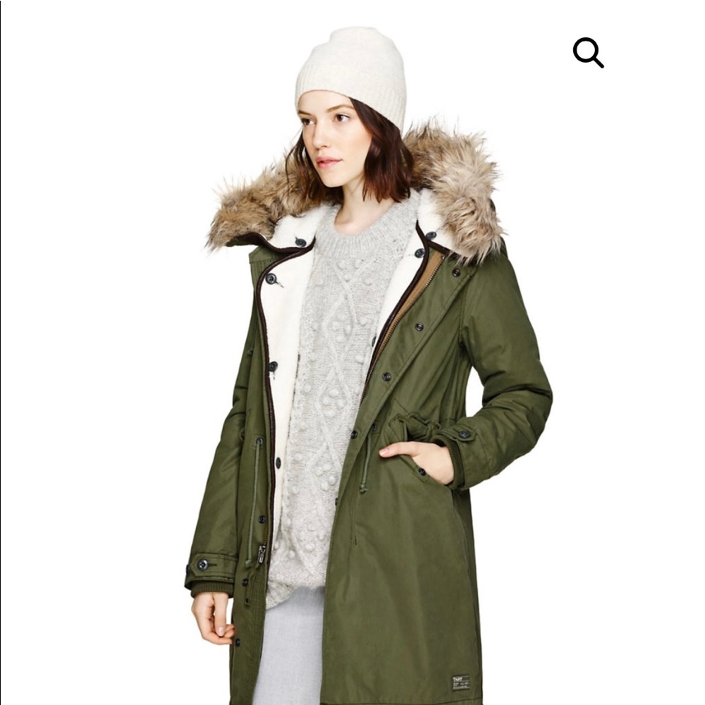 Aritzia TNA Green Winter Coat